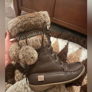 LAURENTIAN CHIEF Native Canadian Moose Leather & Rabbit fur Winter Boots